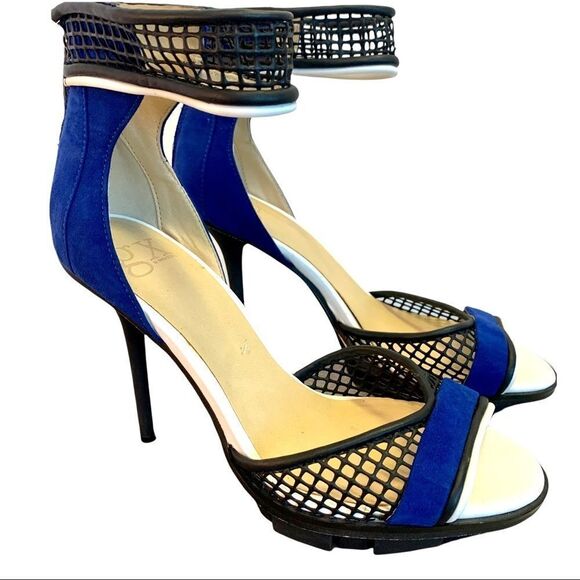 Nwob GX by Gwen Stefan blue black white Namiko Suede High Heels size 9 - Picture 4 of 11